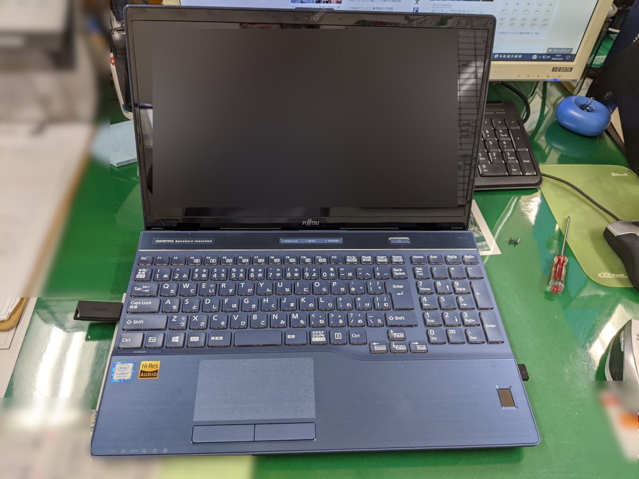 FUJITSUノートパソコン】SSD,office、core i7-